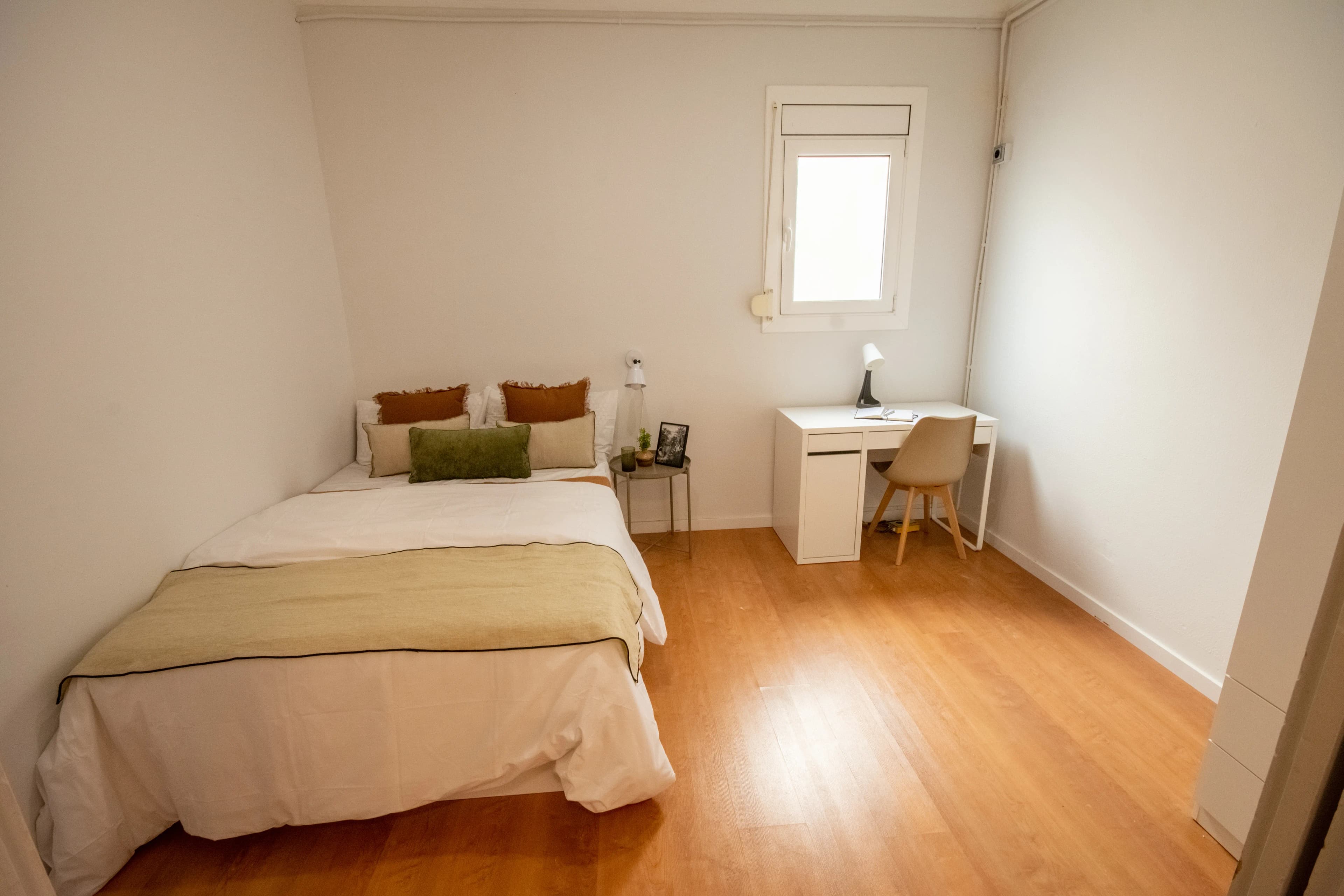 Shared Room in Barcelona photo 4