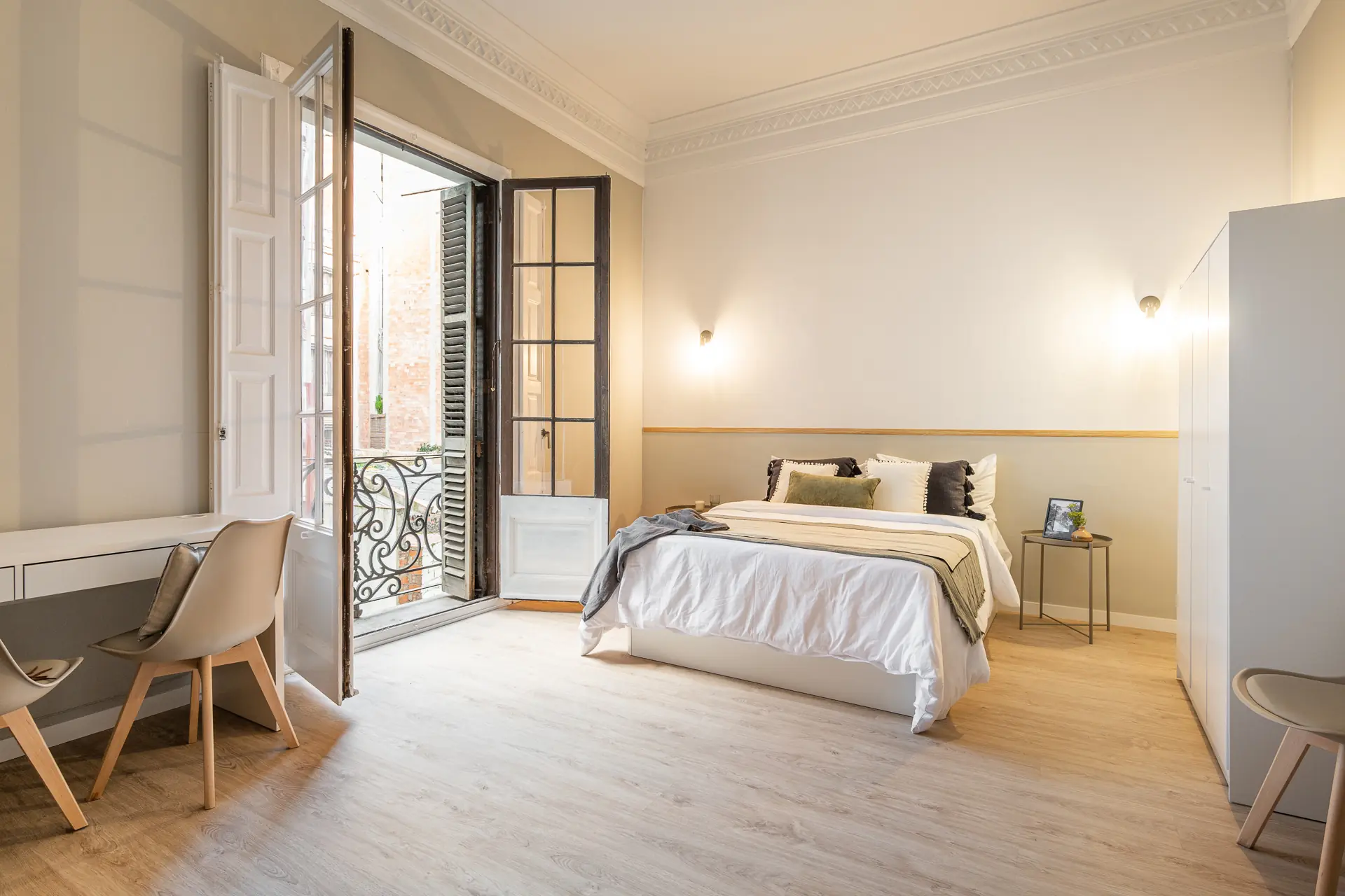 Shared Room in Barcelona photo 2