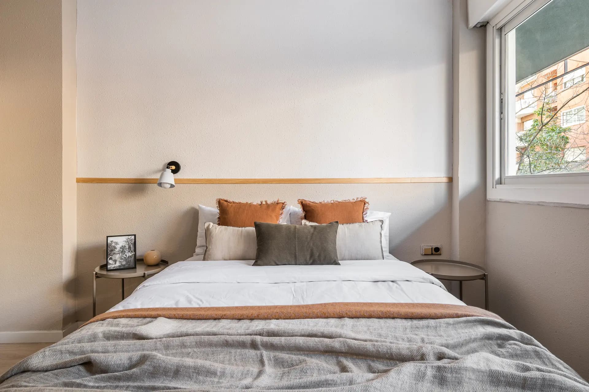 Shared Room in Barcelona photo 2