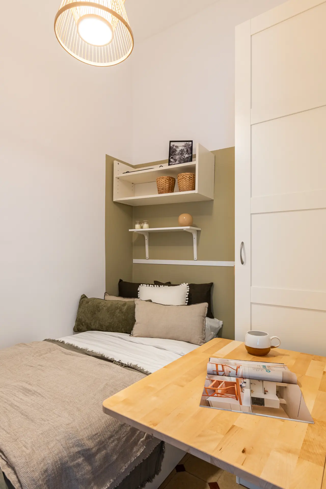 Shared Room in Barcelona photo 2