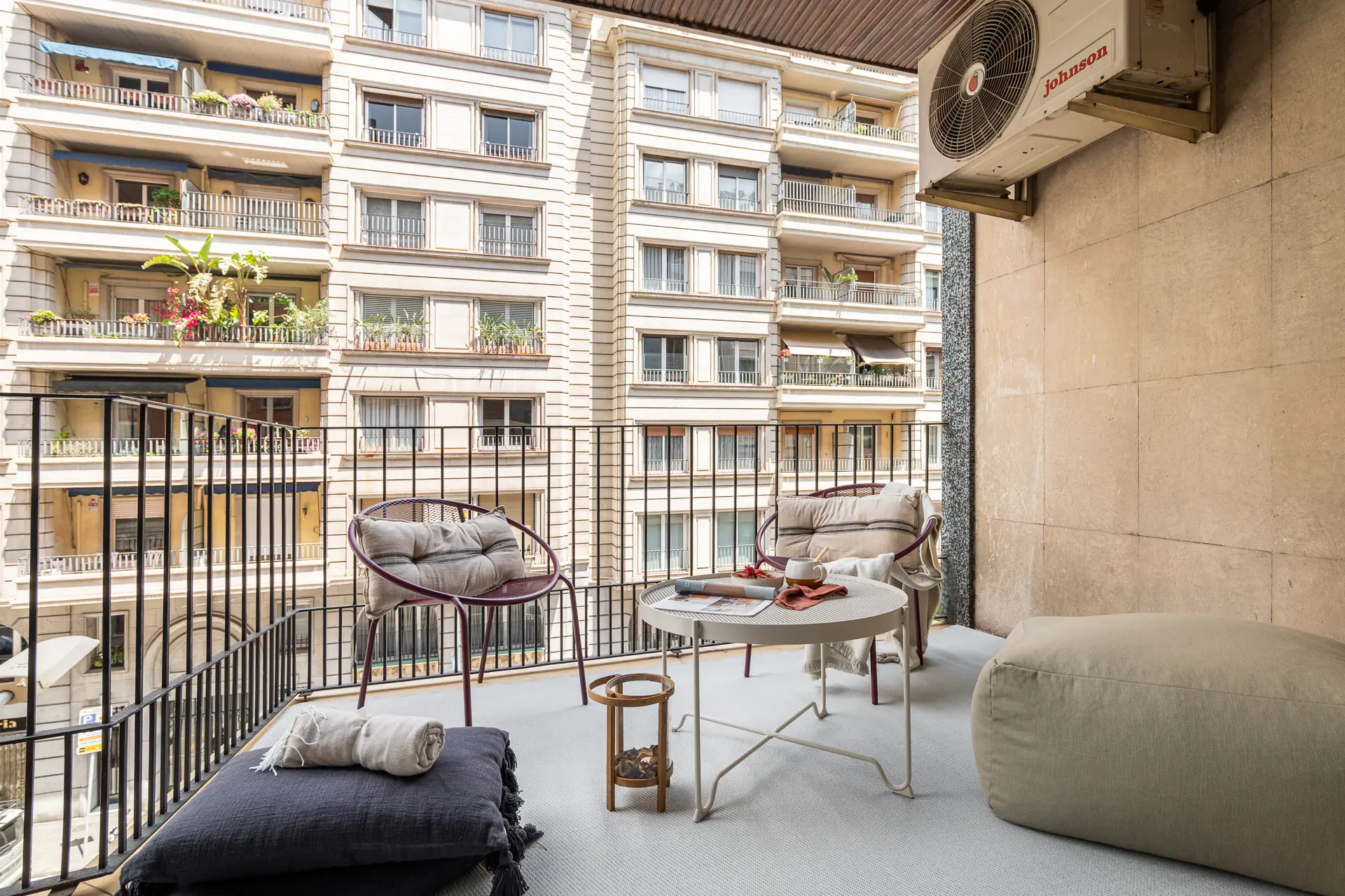 Shared Room in Barcelona photo 5