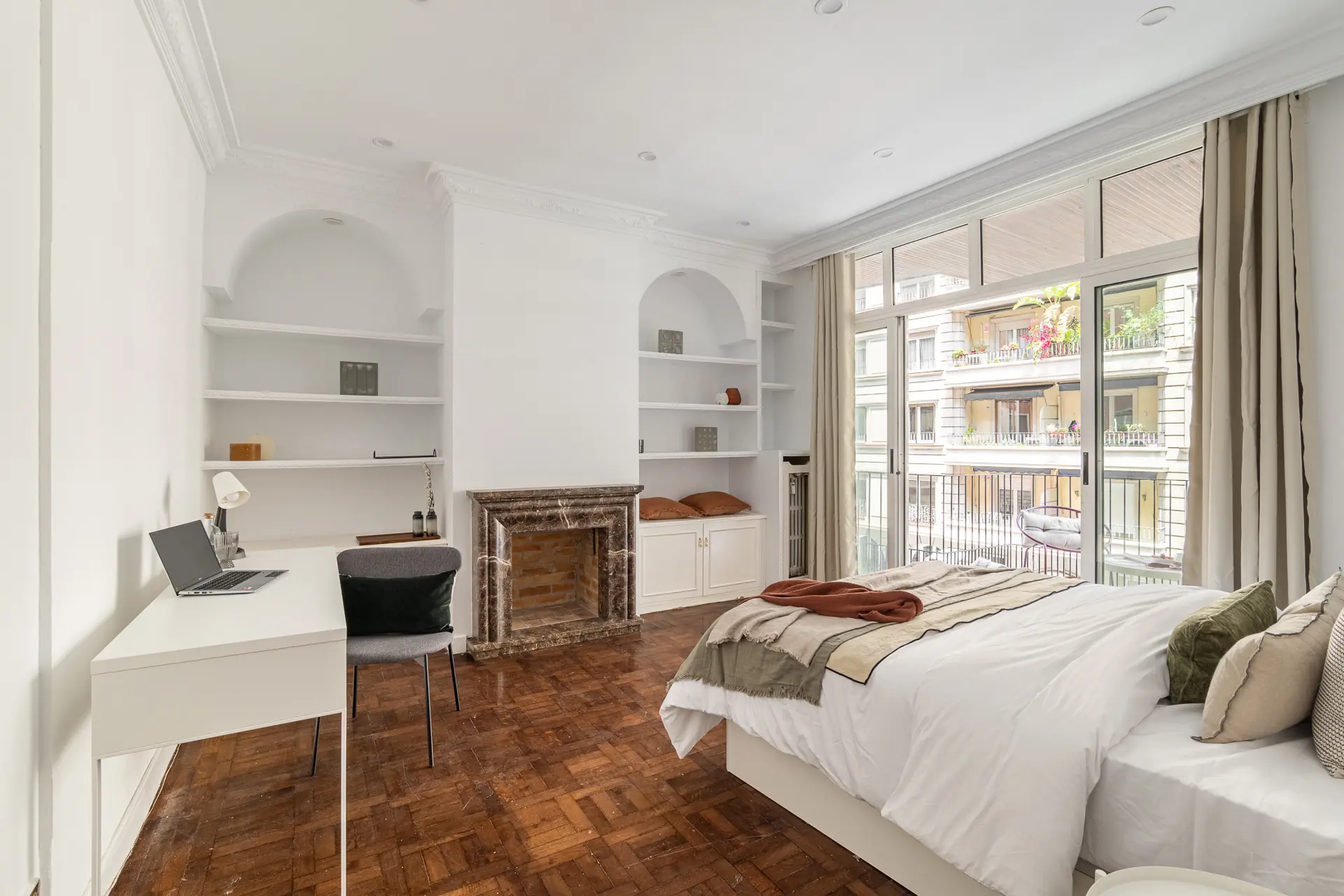 Shared Room in Barcelona photo 2