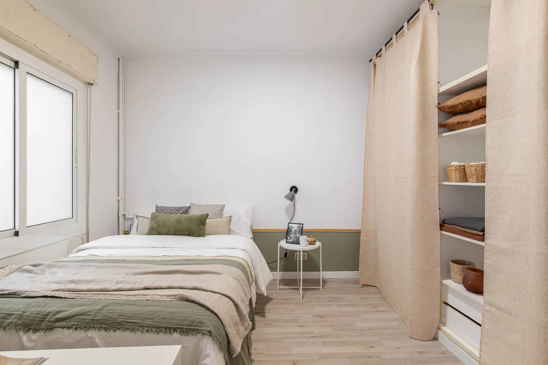 Shared Room in Barcelona photo 3