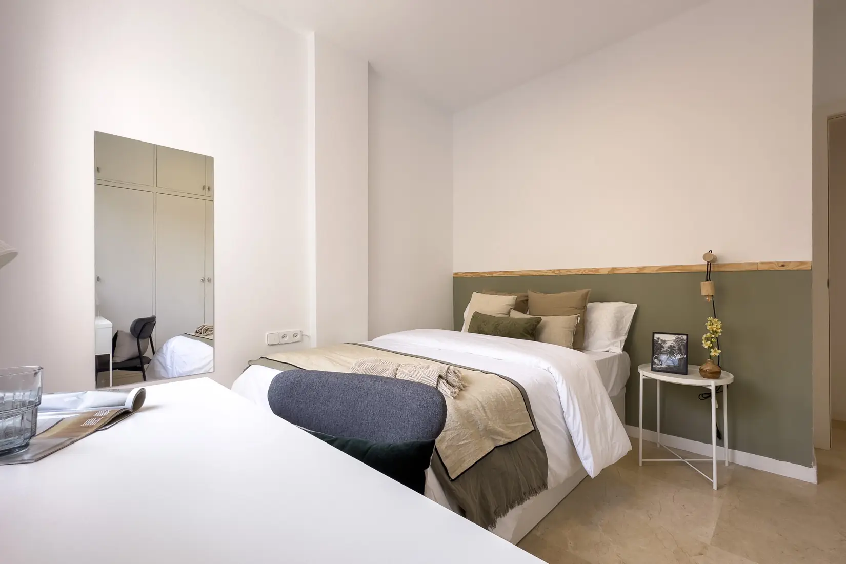 Shared Room in Barcelona photo 3