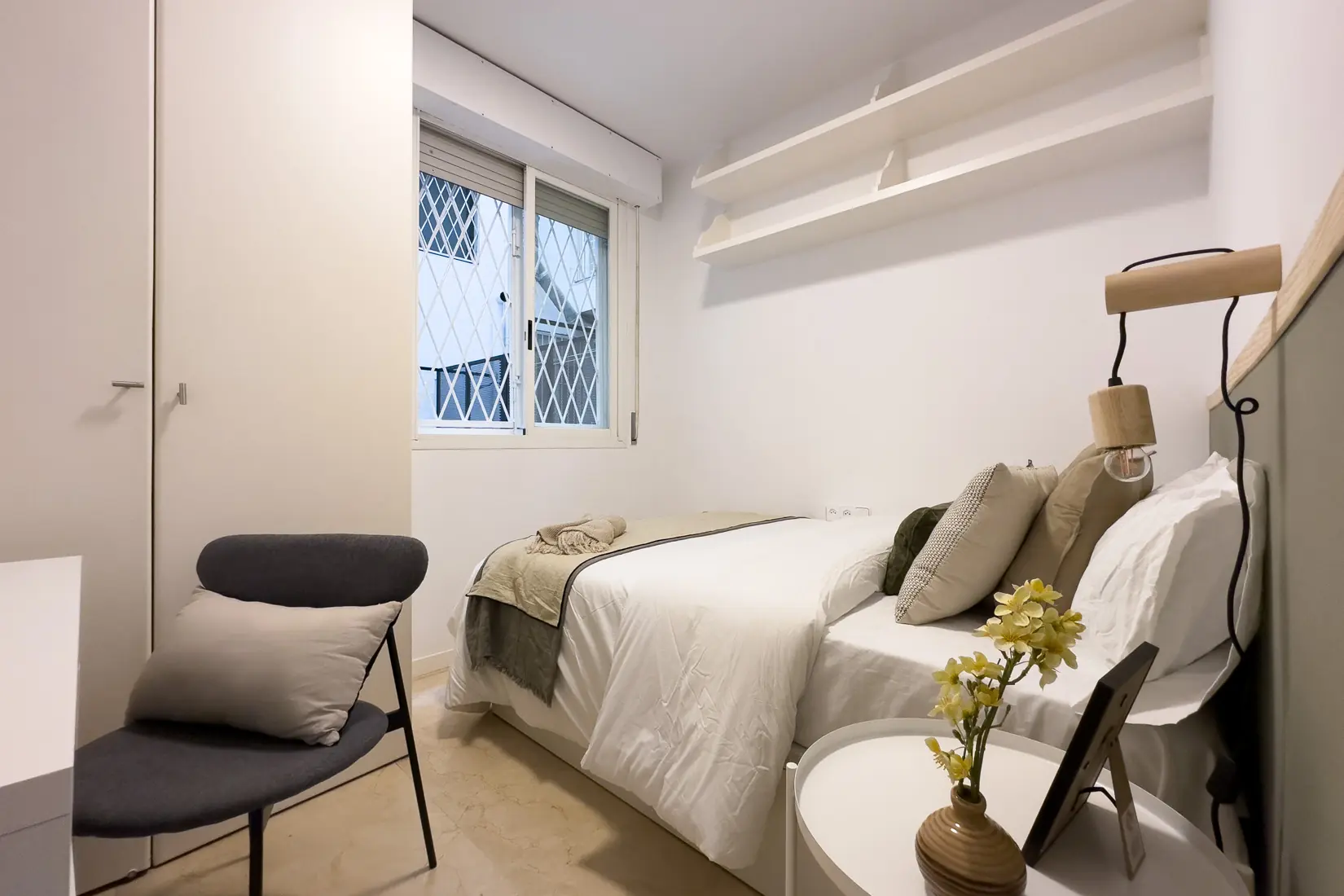 Shared Room in Barcelona photo 2