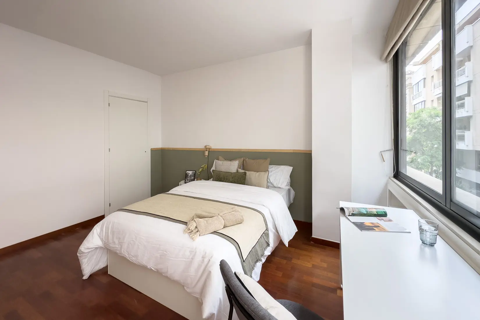 Shared Room in Barcelona photo 3