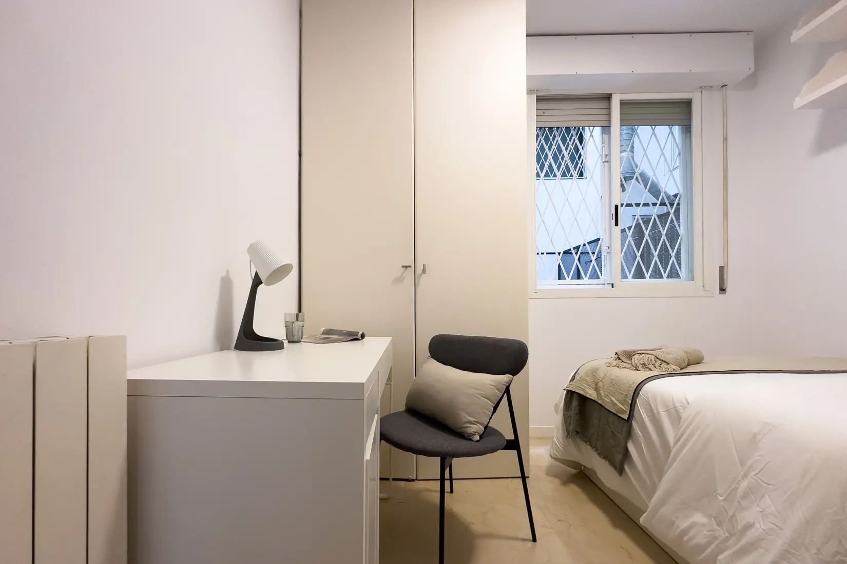 Shared Room in Barcelona photo 2
