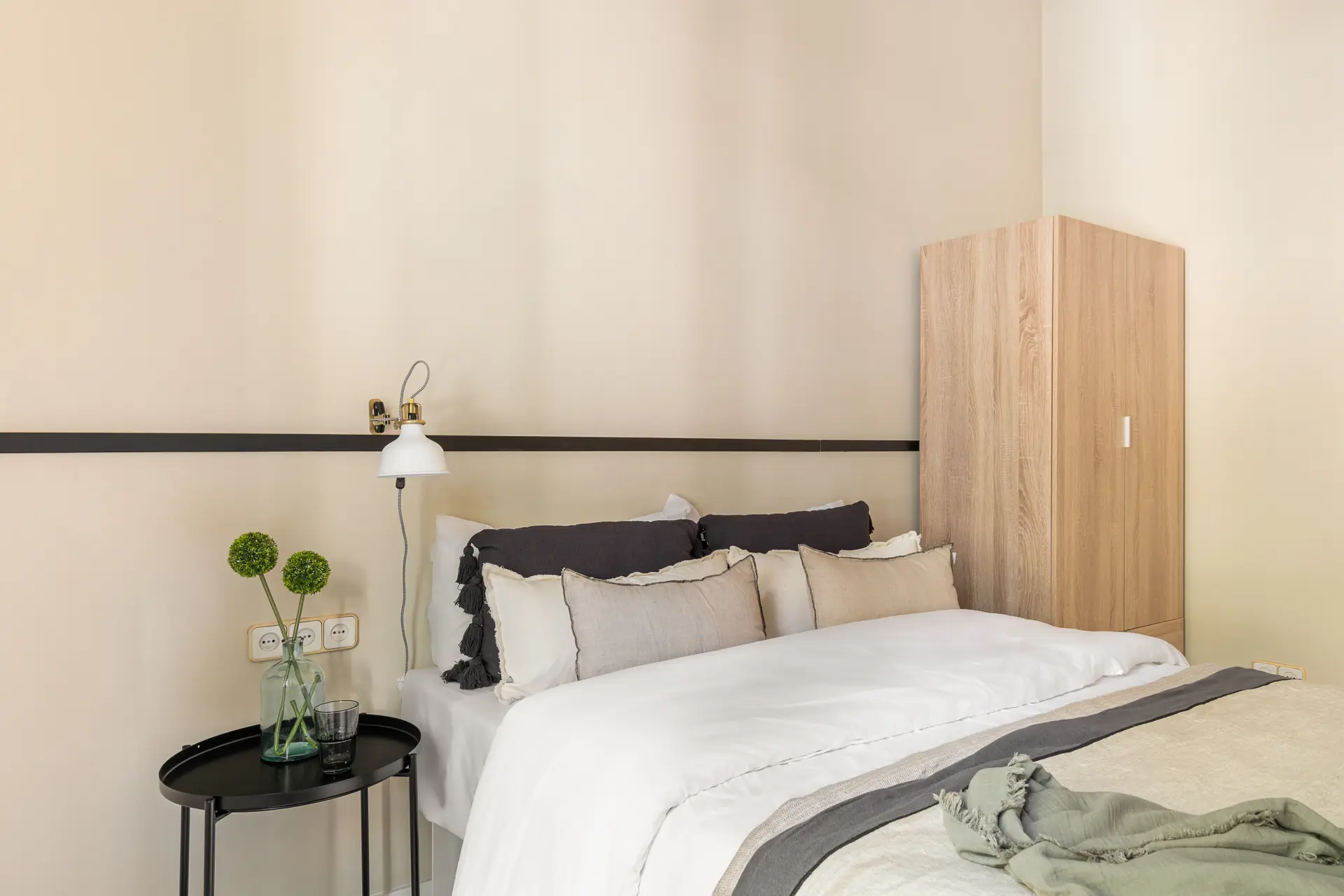 Shared Room in Barcelona photo 2