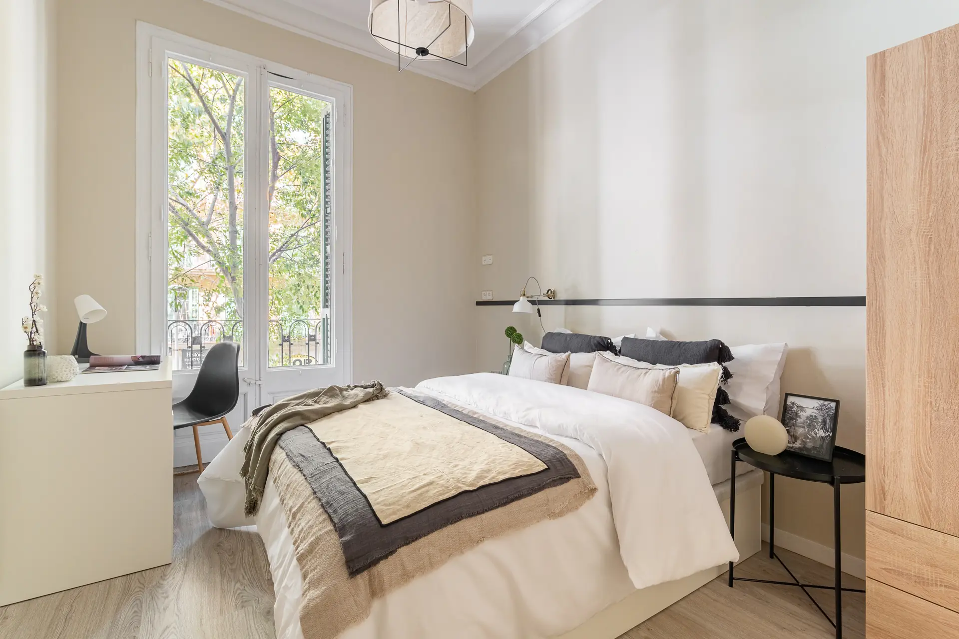 Shared Room in Barcelona photo 3