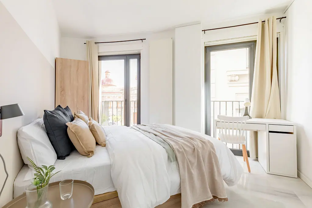 Shared Room in Valencia photo 3