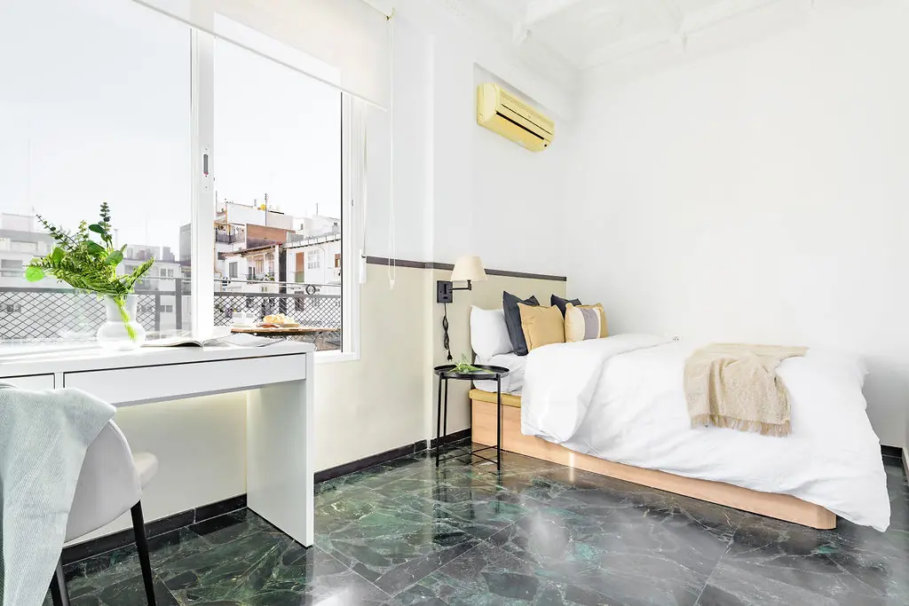 Shared Room in Valencia photo 2