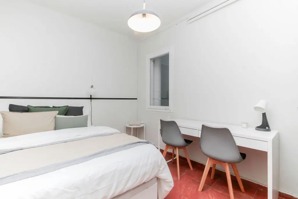 Shared Room in Barcelona photo 2