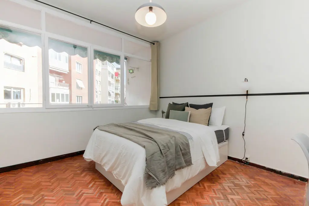 Shared Room in Barcelona photo 3