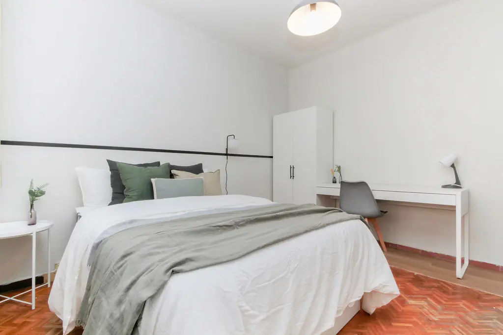 Shared Room in Barcelona photo 2