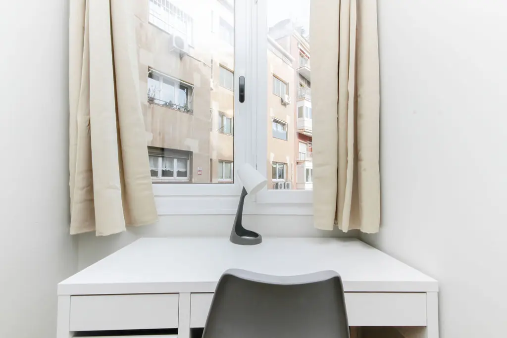 Shared Room in Barcelona photo 4