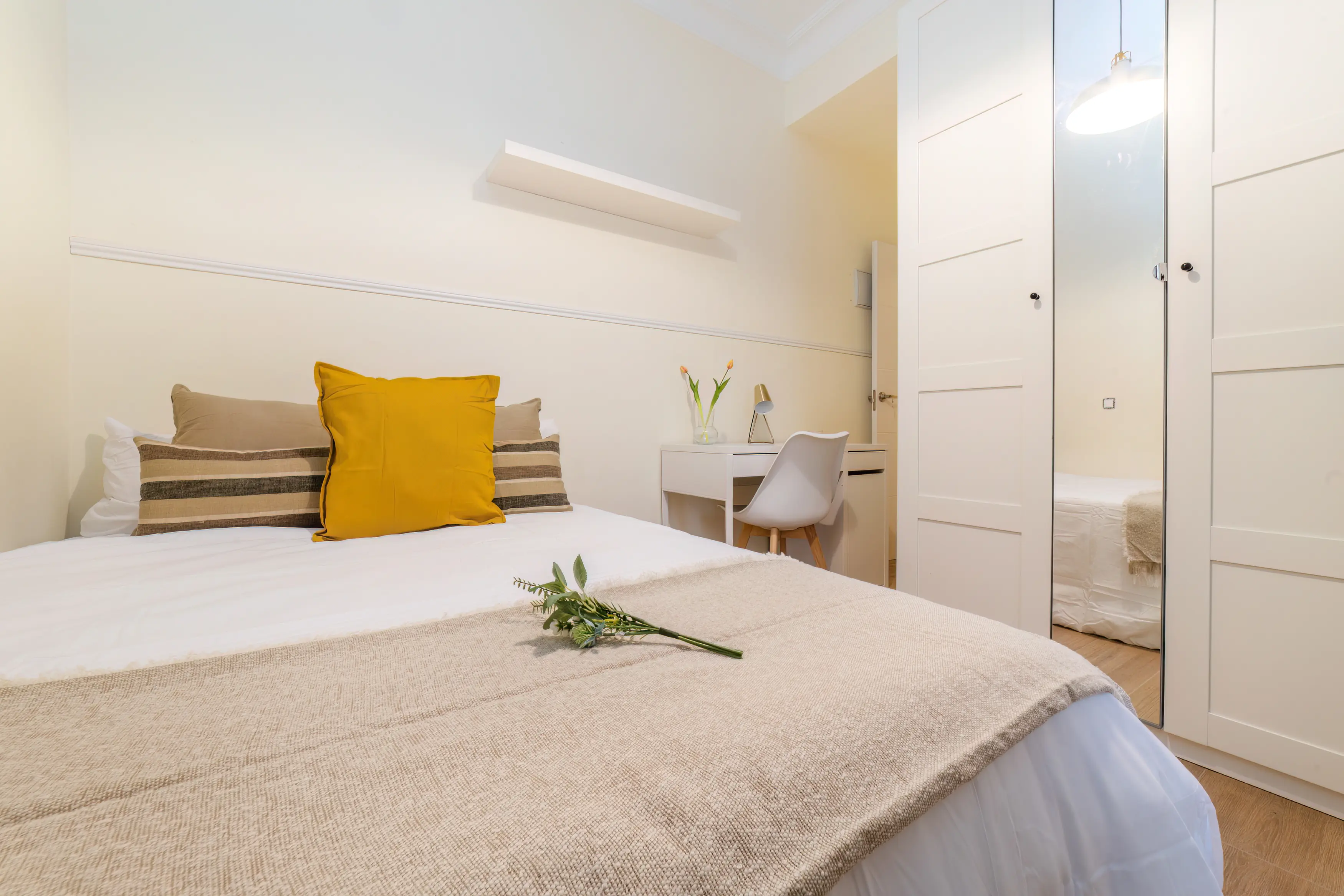 Shared Room in Madrid photo 2