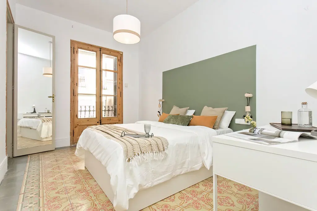 Shared Room in Barcelona photo 2