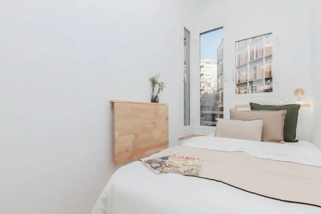Shared Room in Barcelona photo 2