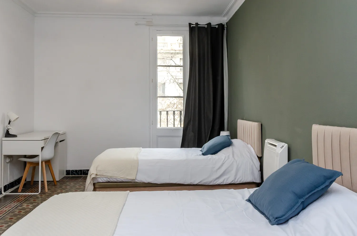 Private room in Barcelona photo 3