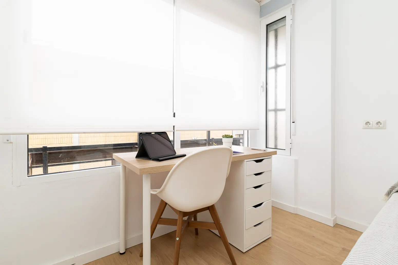 Shared Room in Valencia photo 4