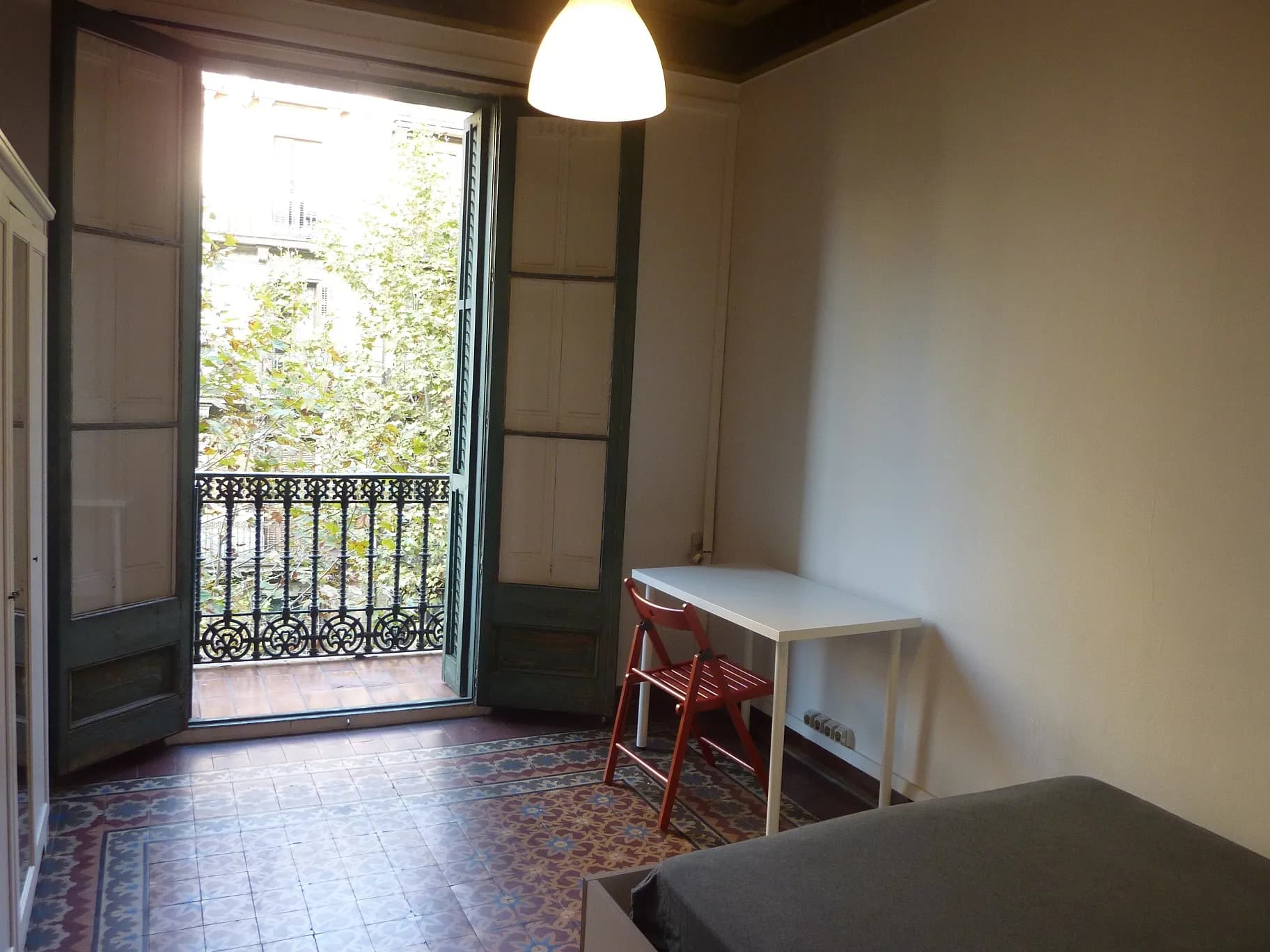 Private room in Barcelona photo 2