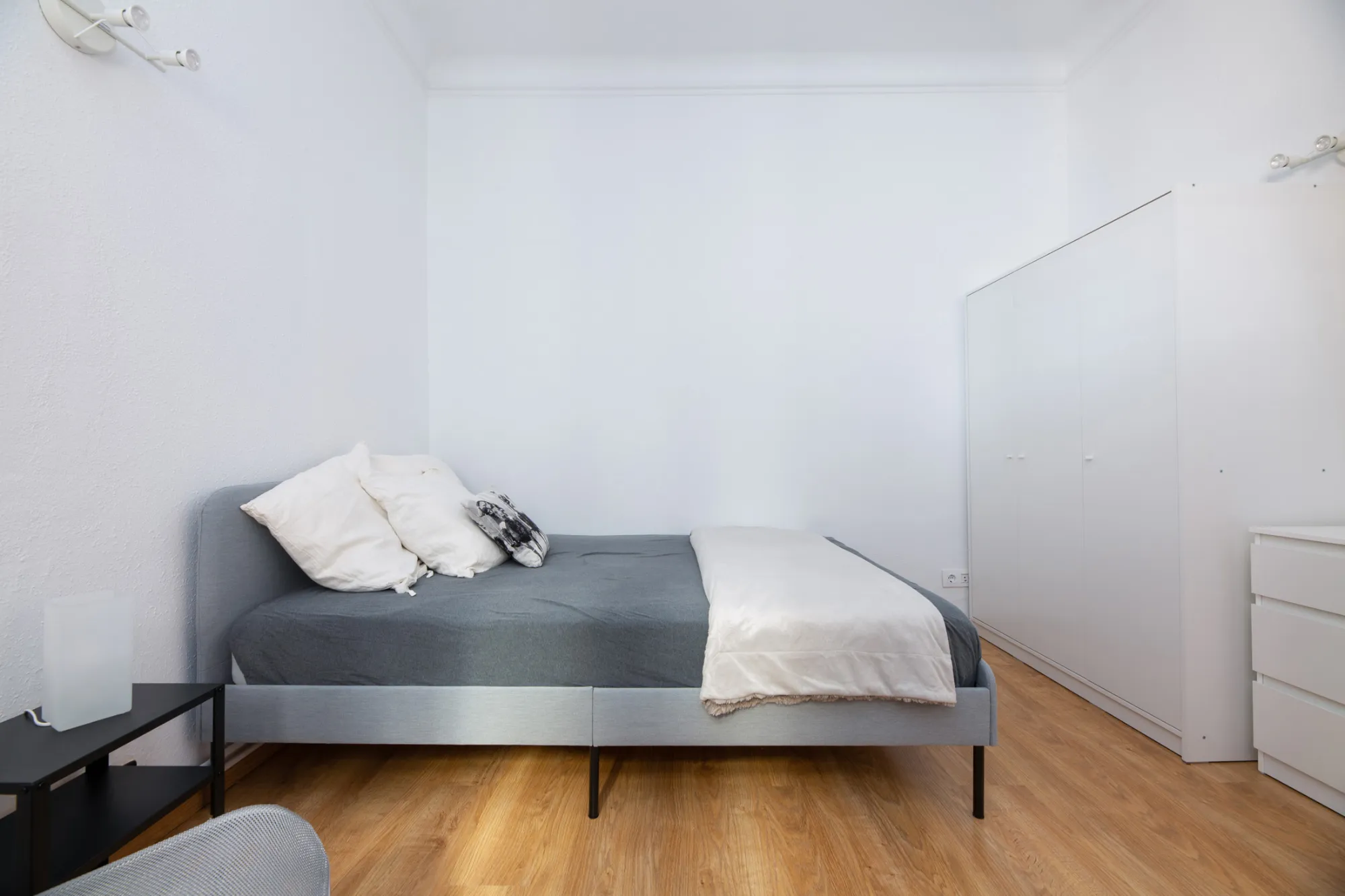 Shared Room in Barcelona photo 2