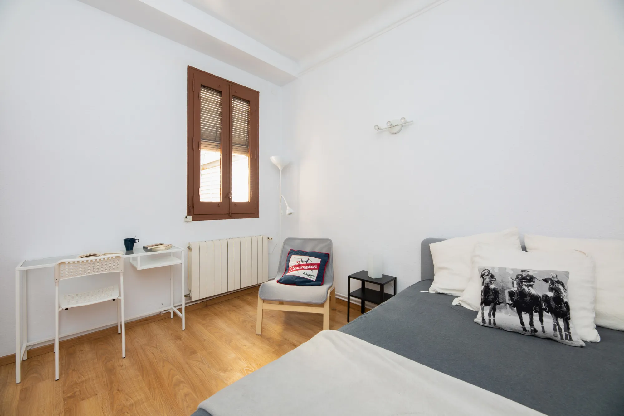 Shared Room in Barcelona photo 3