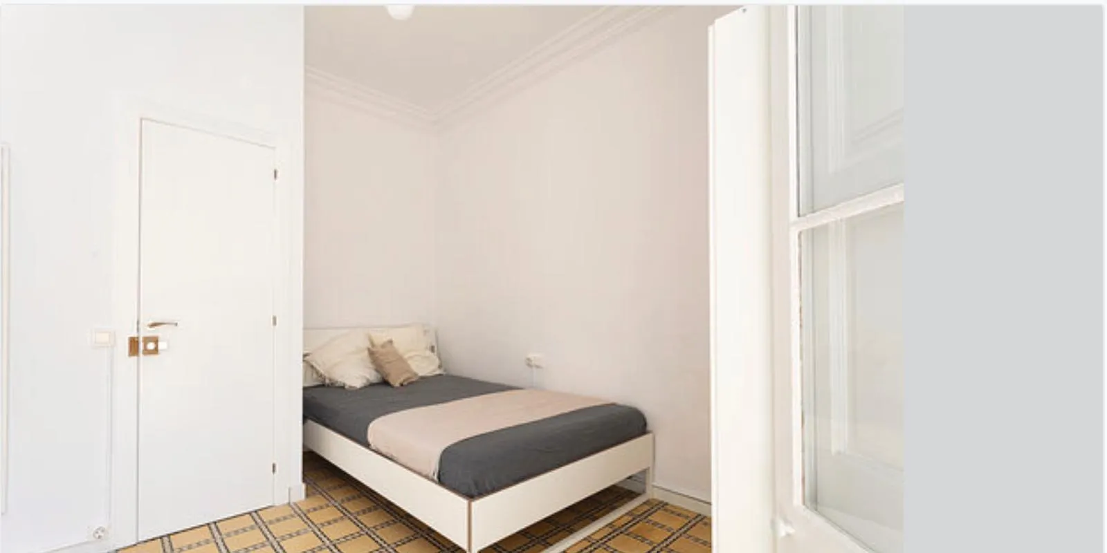 Private room in Barcelona photo 4