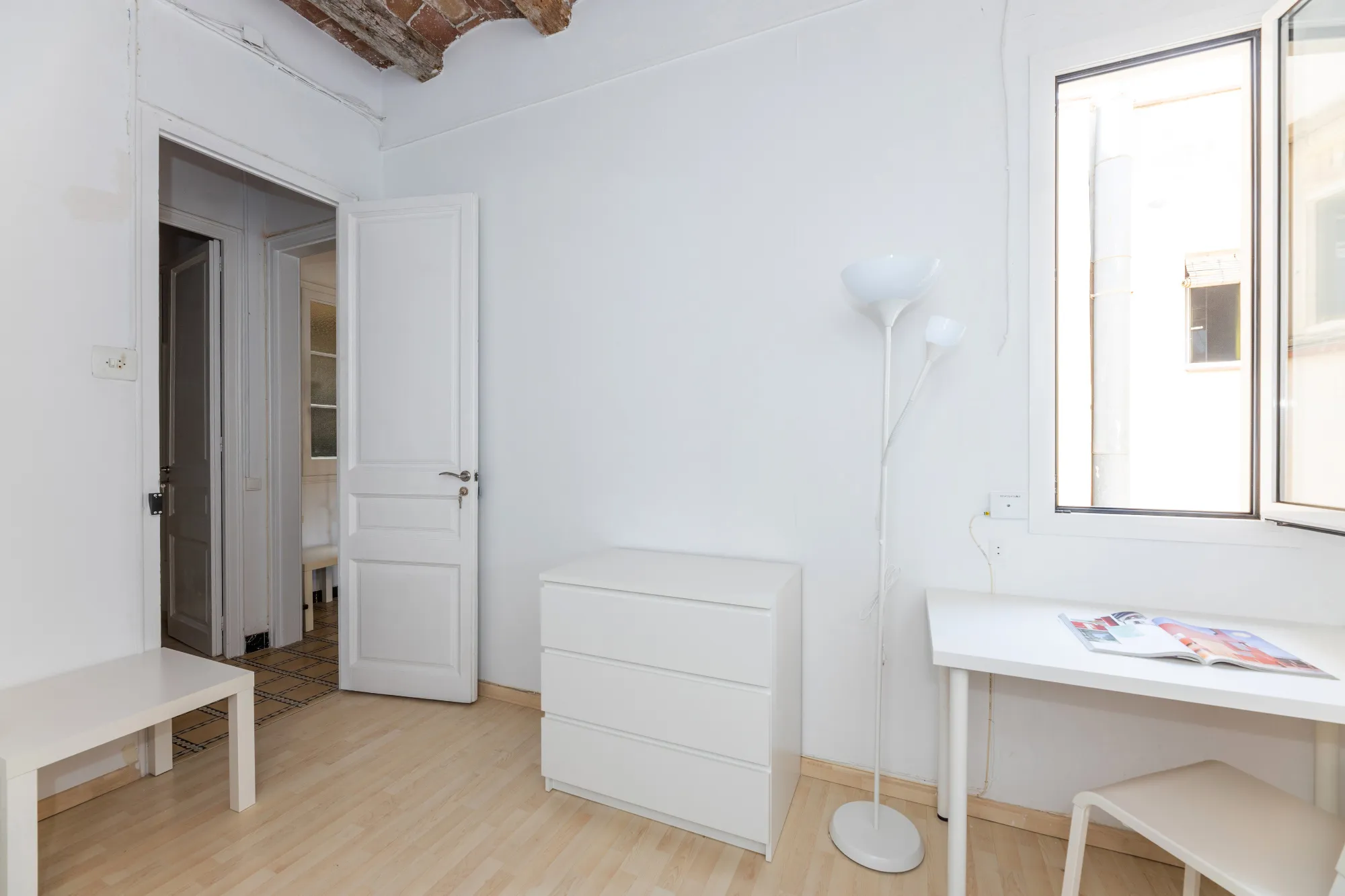 Shared Room in Barcelona photo 4