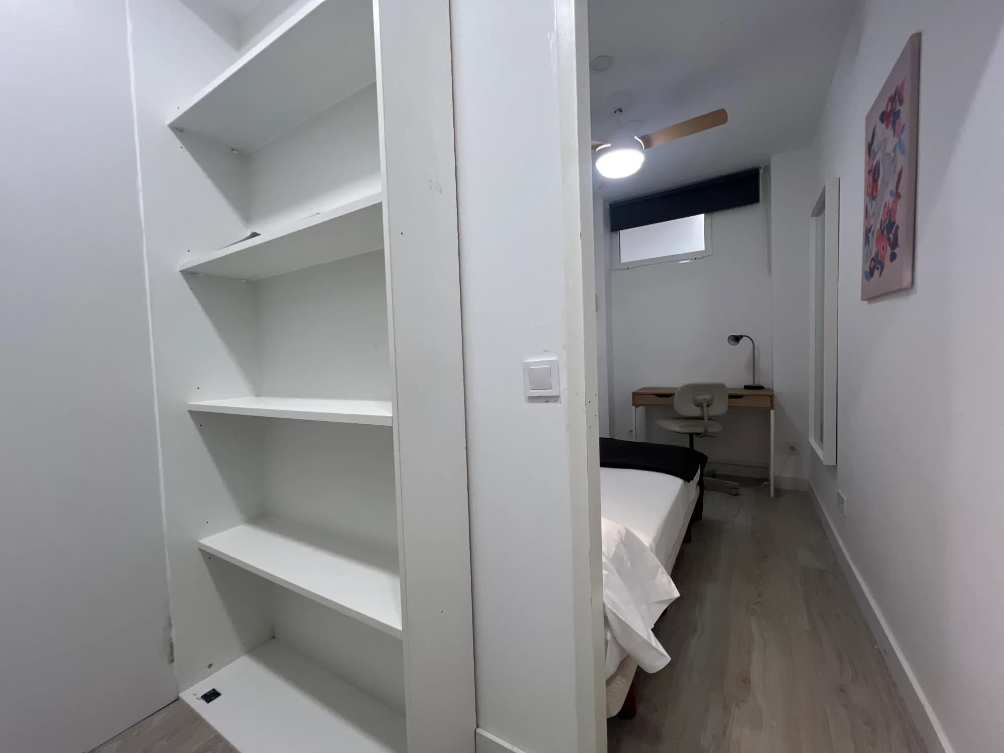 Private room in Madrid photo 4