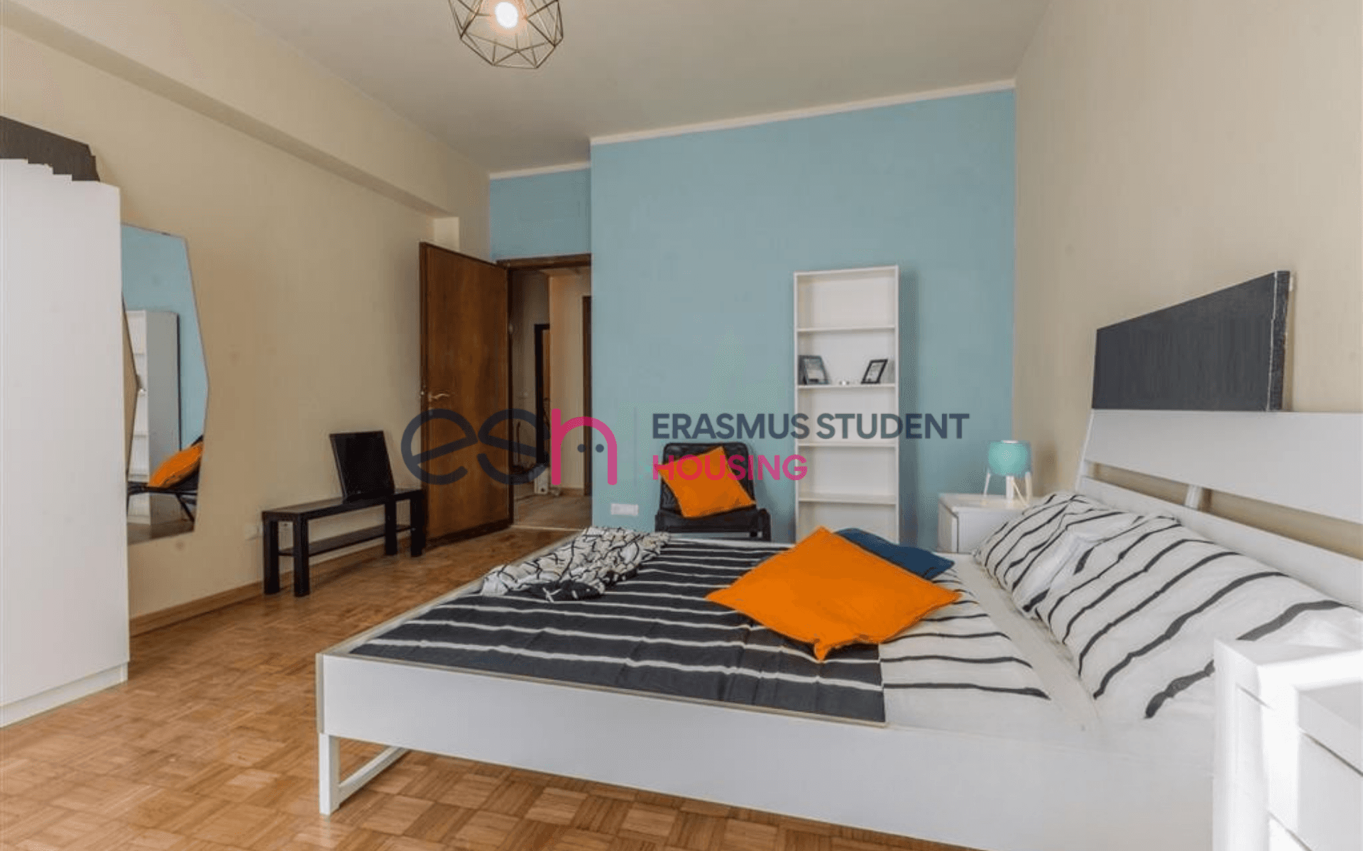 Shared Room in Pisa photo 2