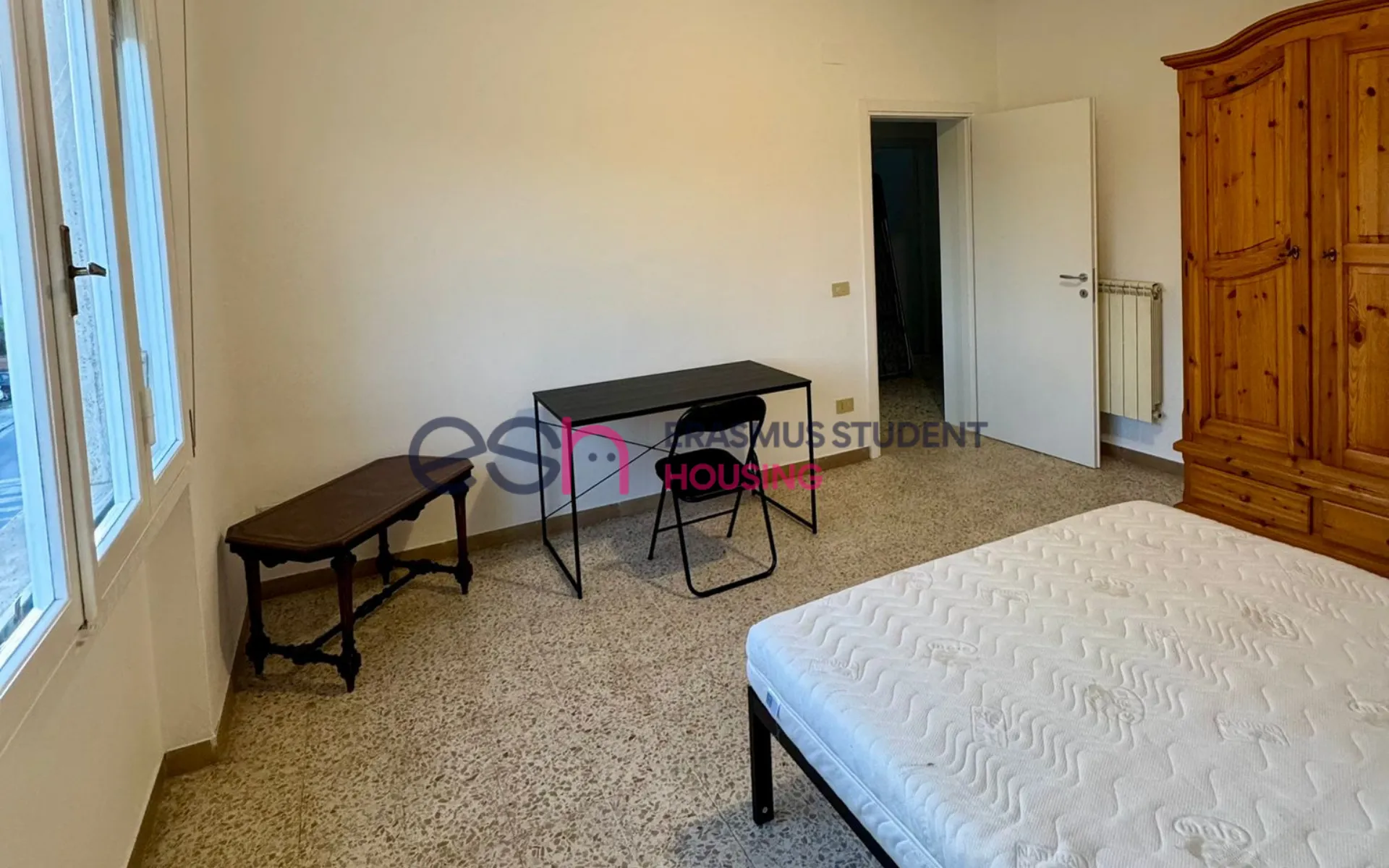 Shared Room in Pisa photo 3