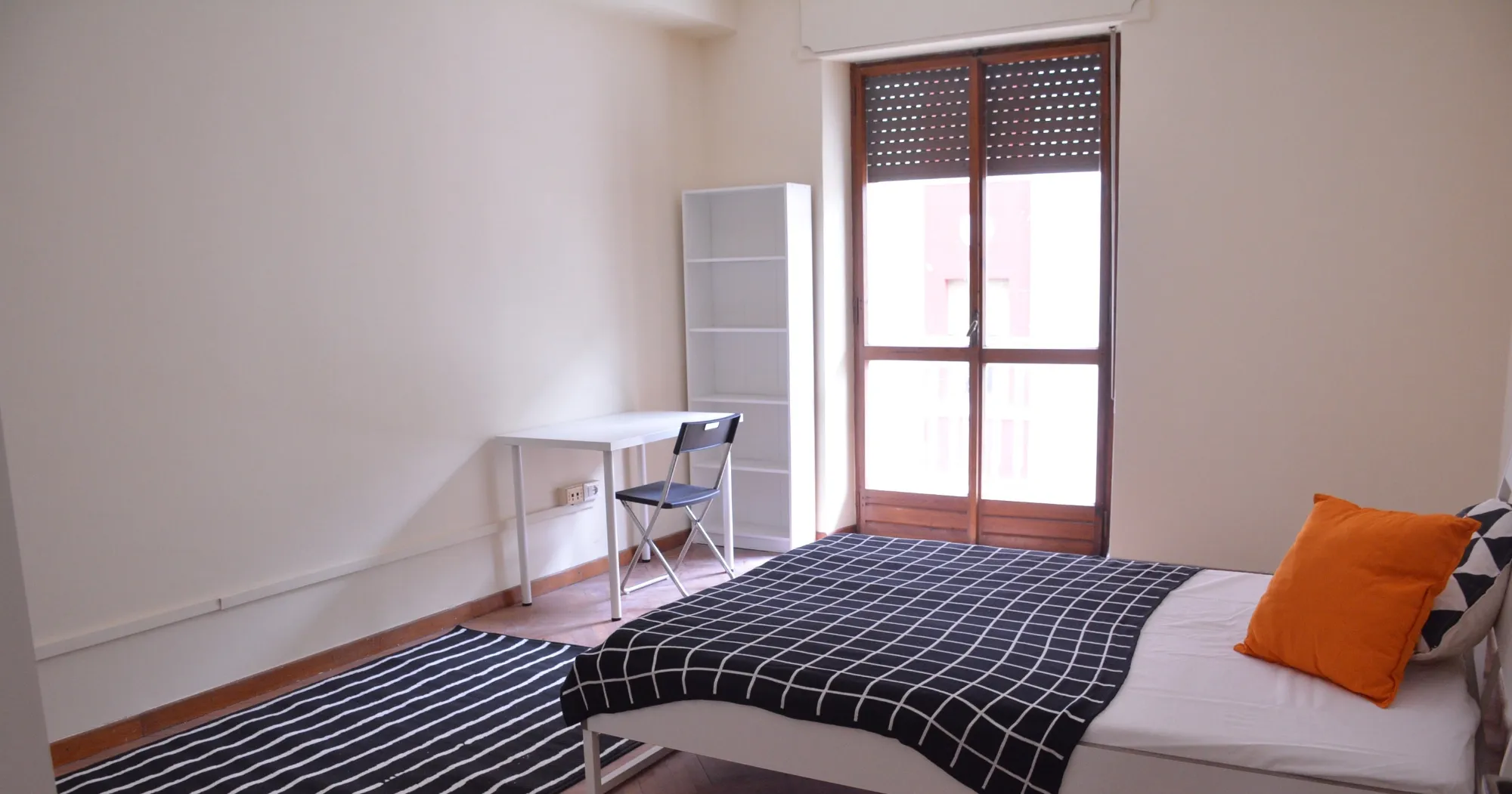 Shared Room in Cagliari photo 4