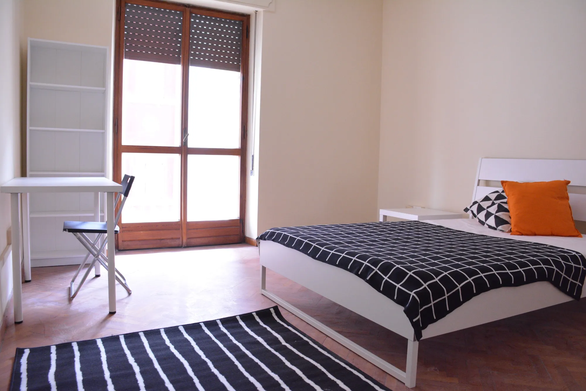 Shared Room in Cagliari photo 3