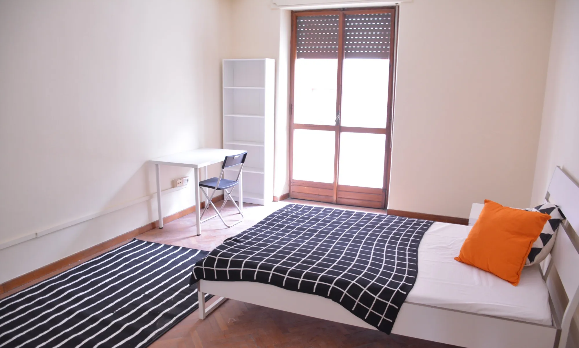 Shared Room in Cagliari photo 5