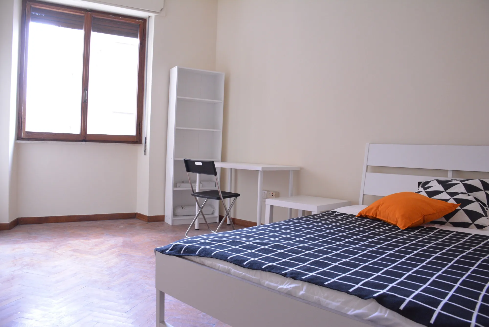 Shared Room in Cagliari photo 4