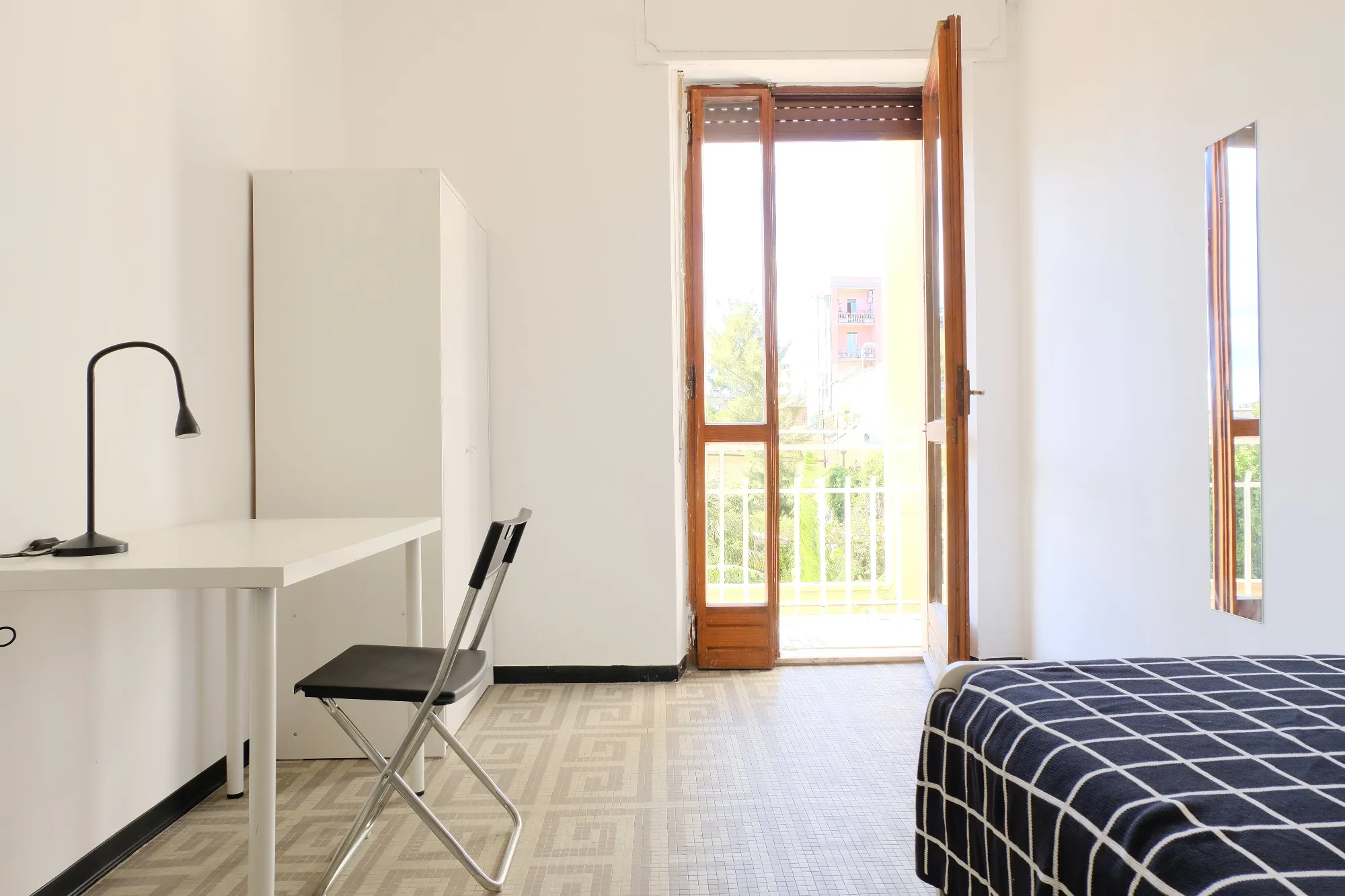 Shared Room in Cagliari photo 4