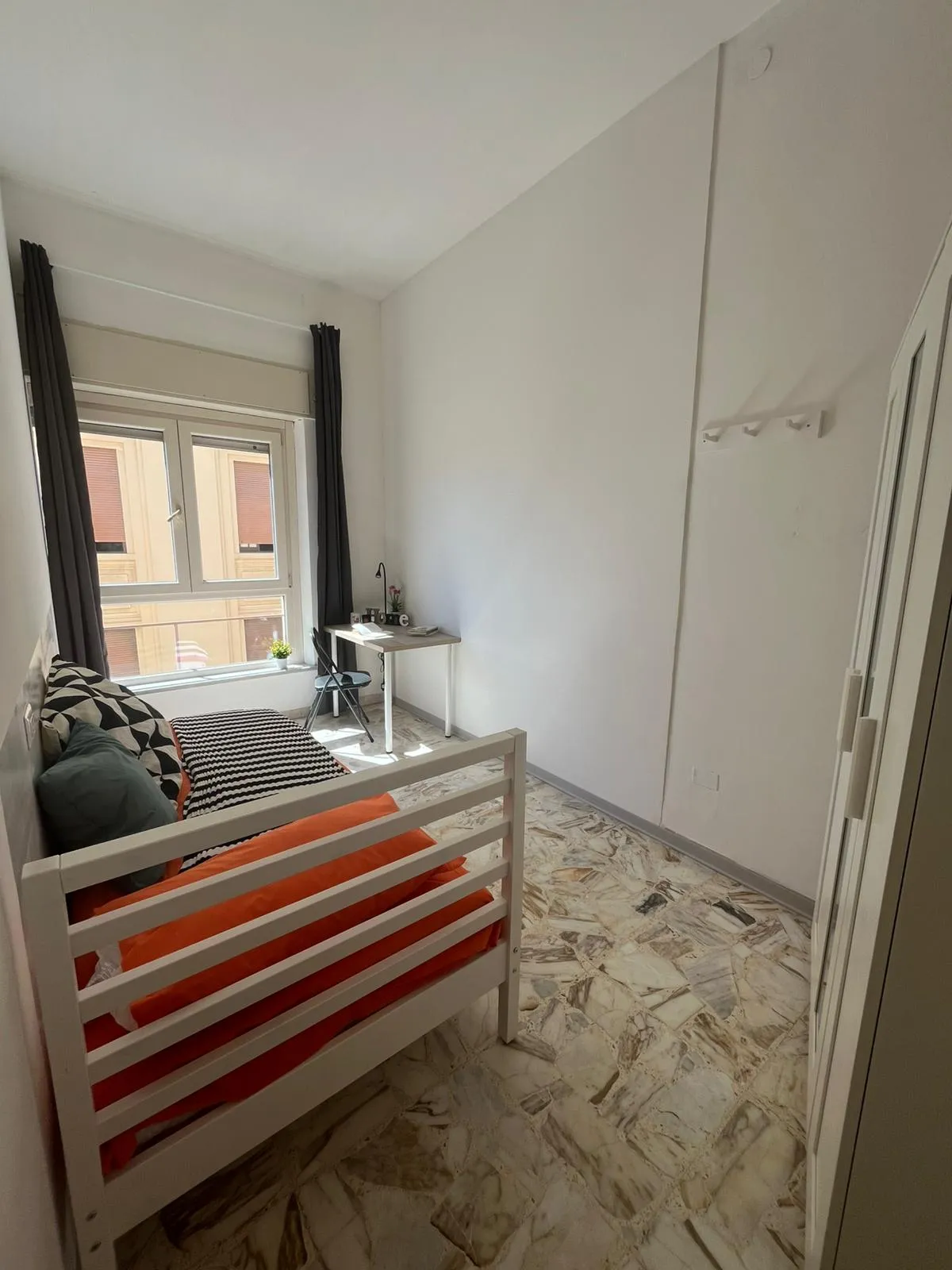 Shared Room in Cagliari photo 3