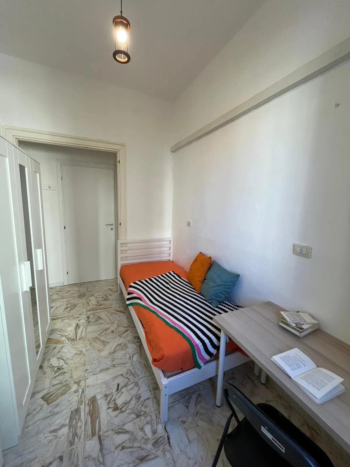 Shared Room in Cagliari photo 2