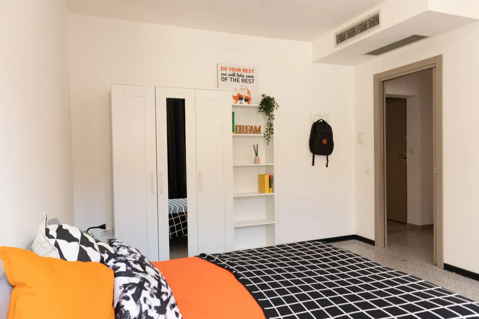 Shared Room in Cagliari photo 5