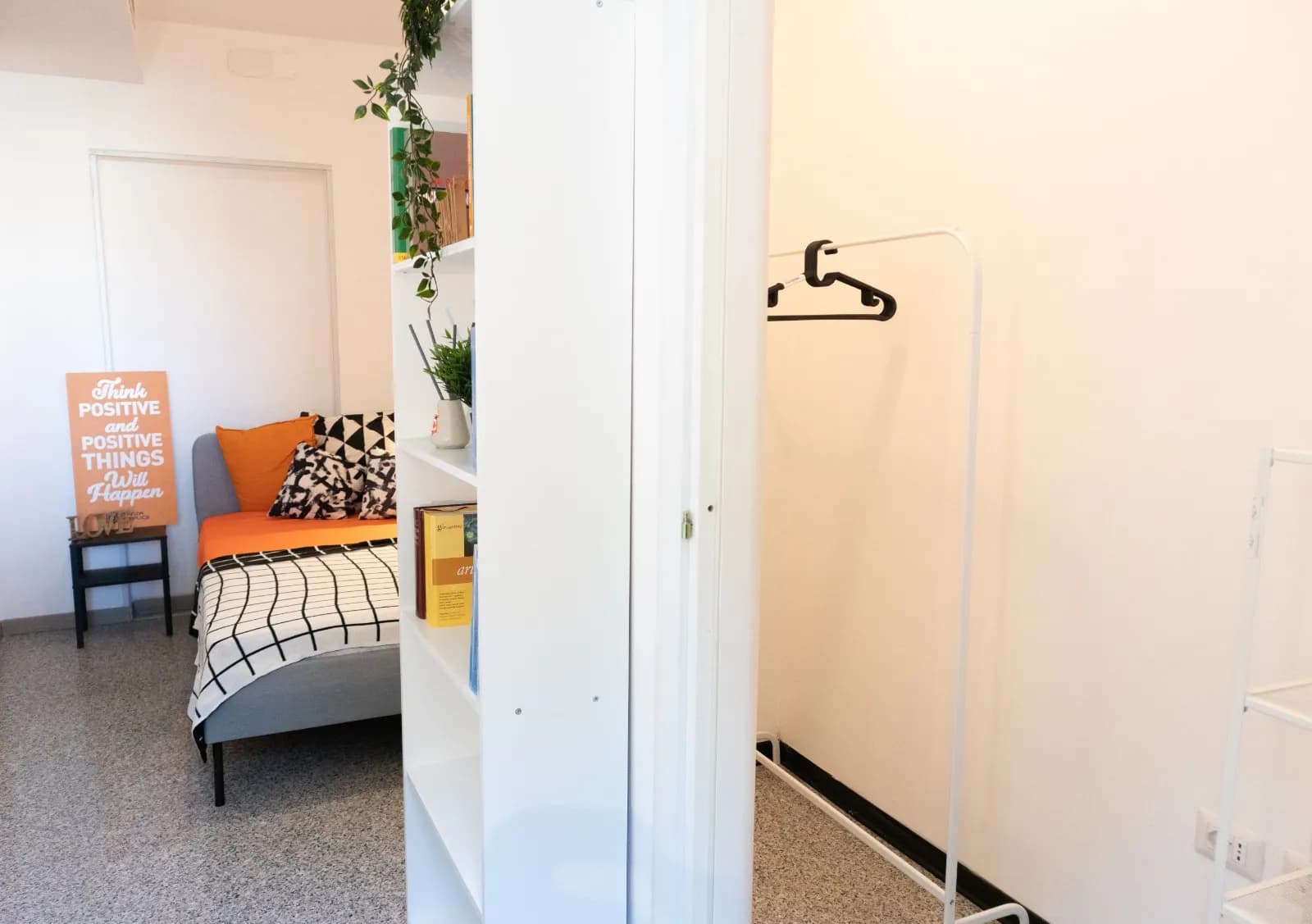 Shared Room in Cagliari photo 3