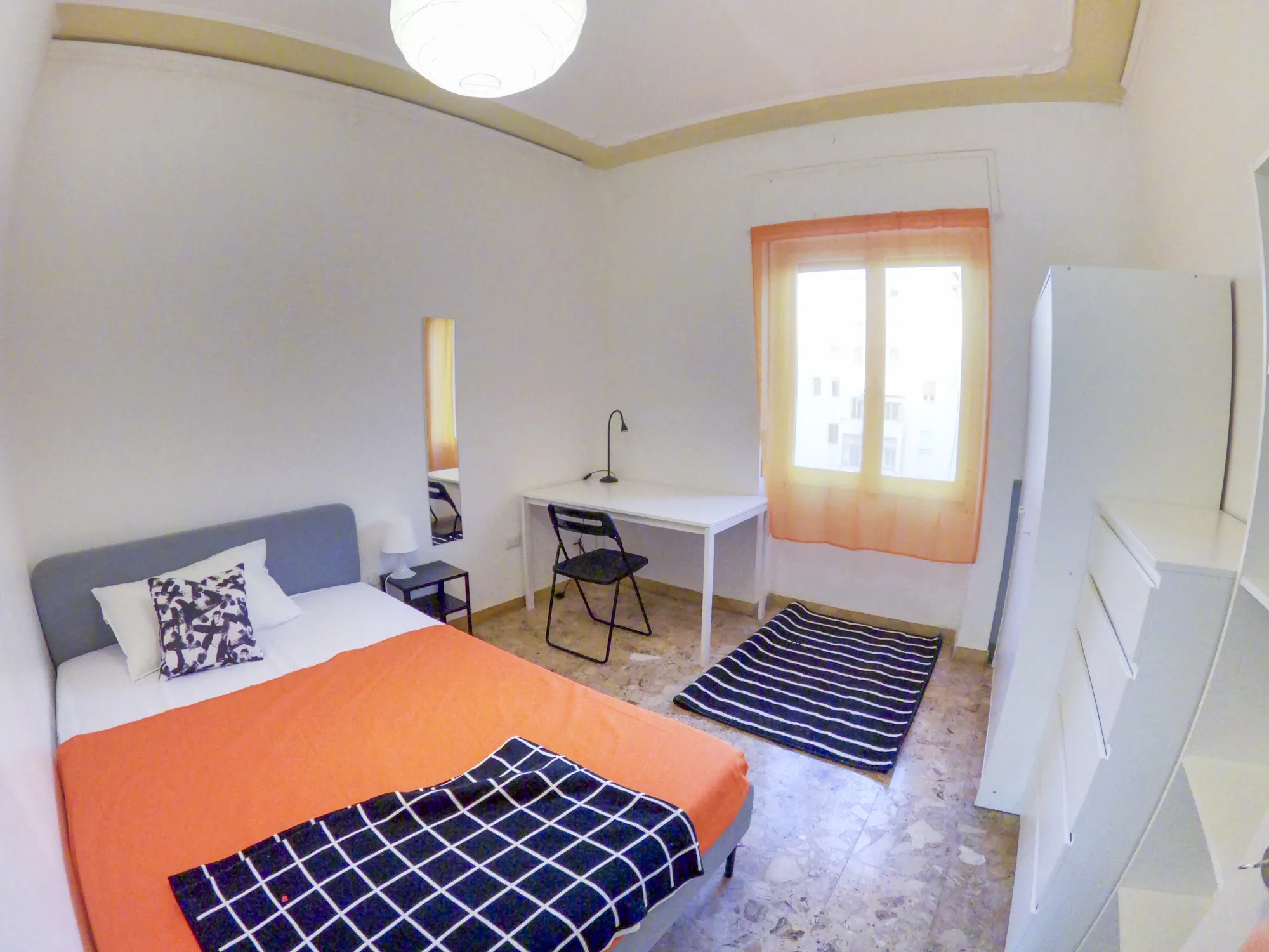 Shared Room in Cagliari photo 4