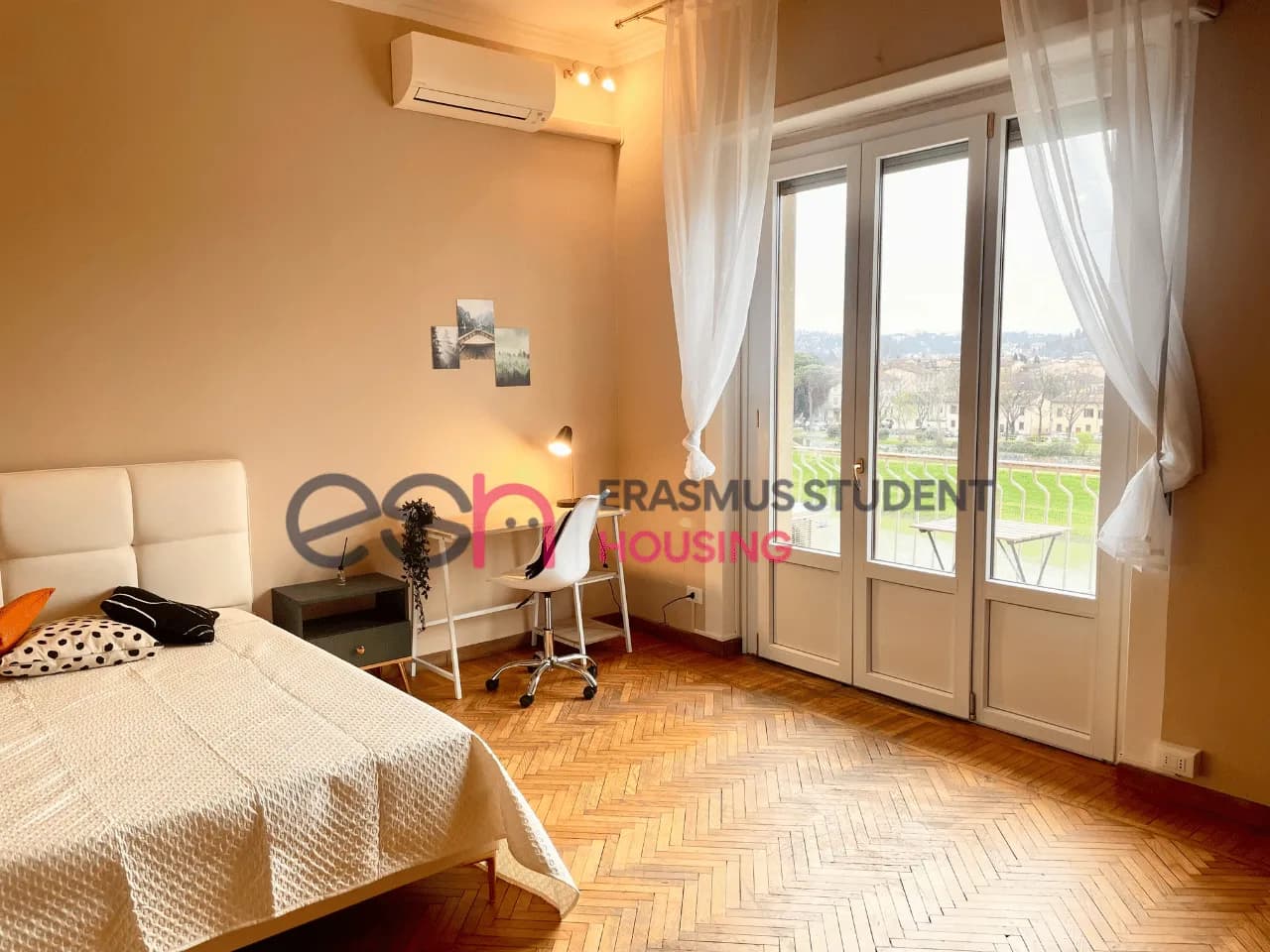 Shared Room in Florence photo 3