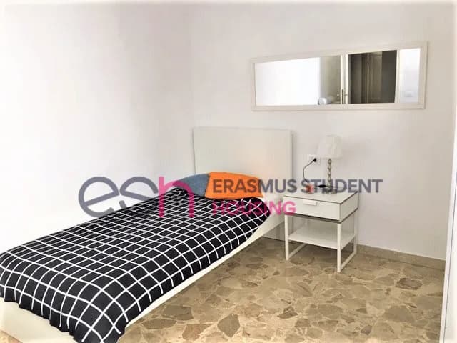 Shared Room in Florence photo 3
