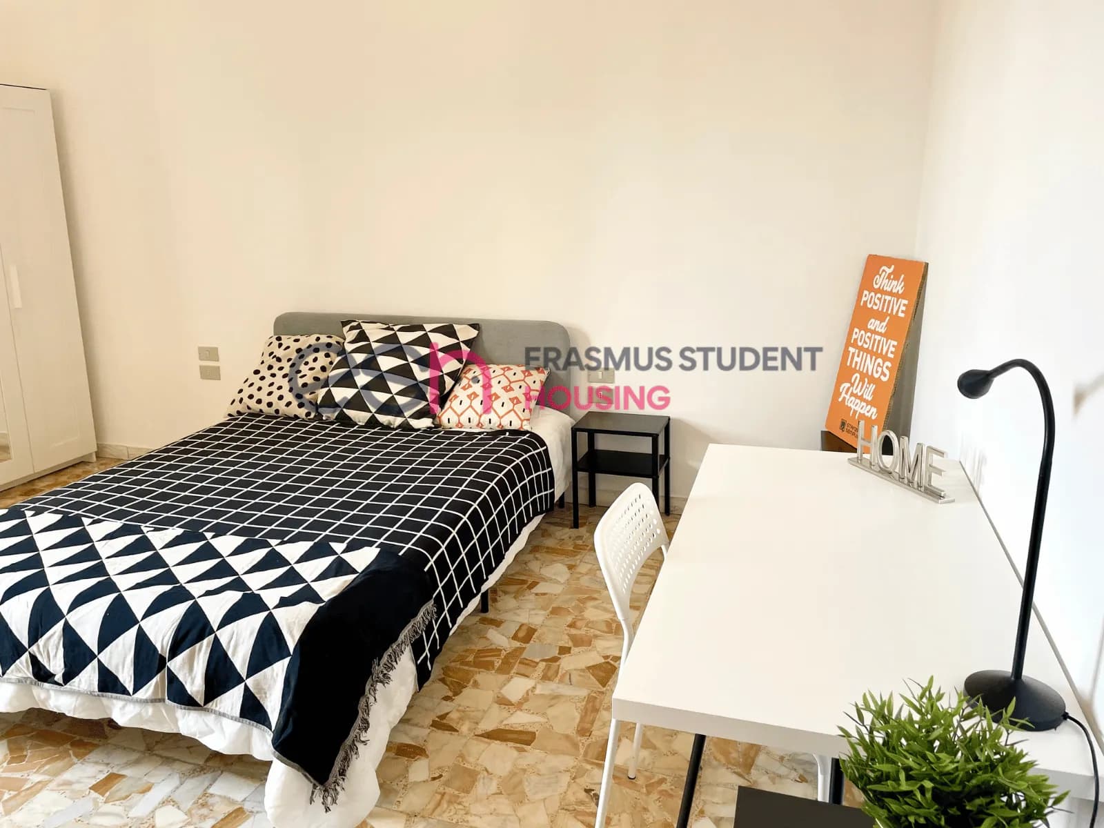 Shared Room in Florence photo 2