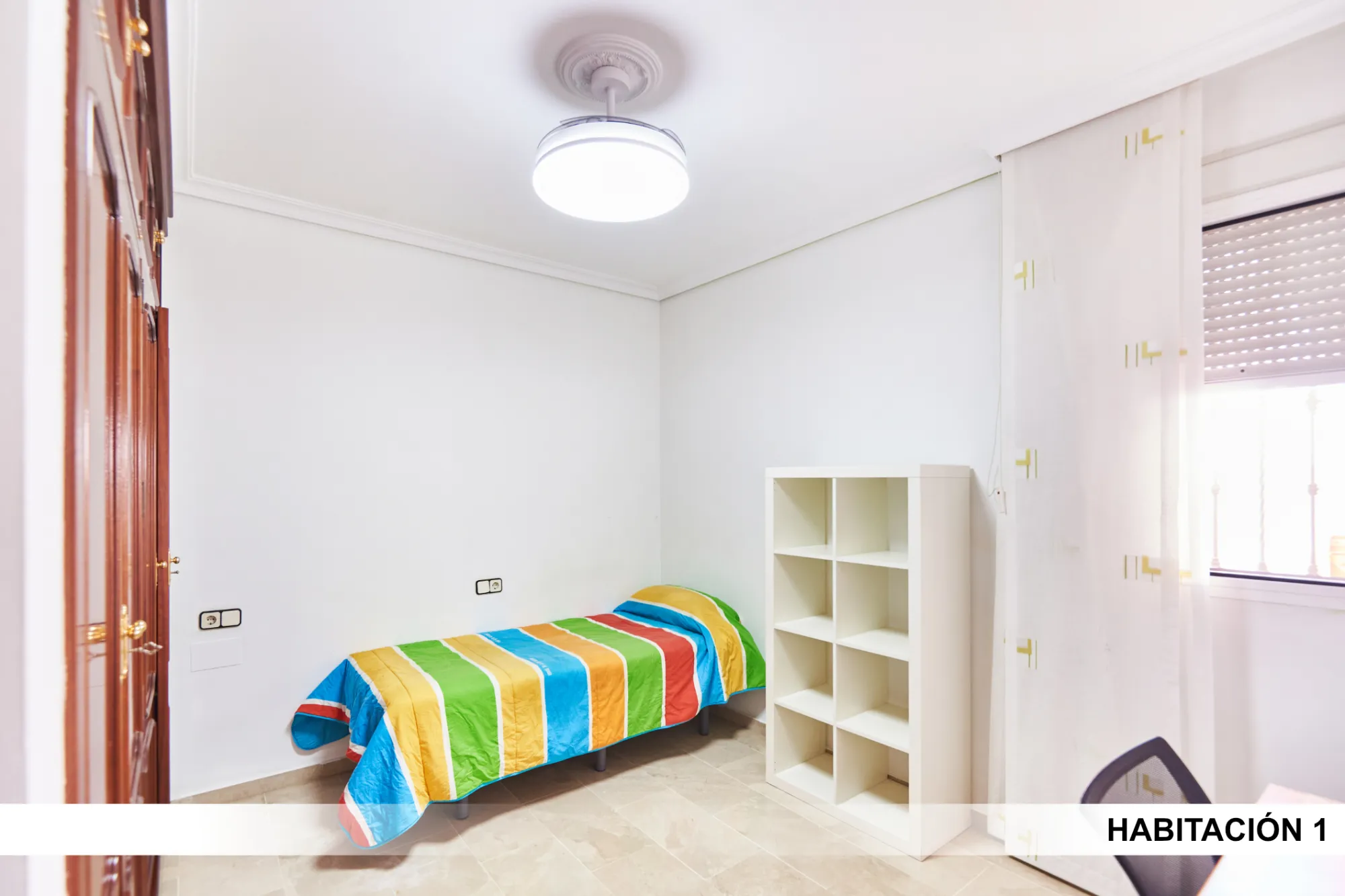 Shared Room in Seville photo 2