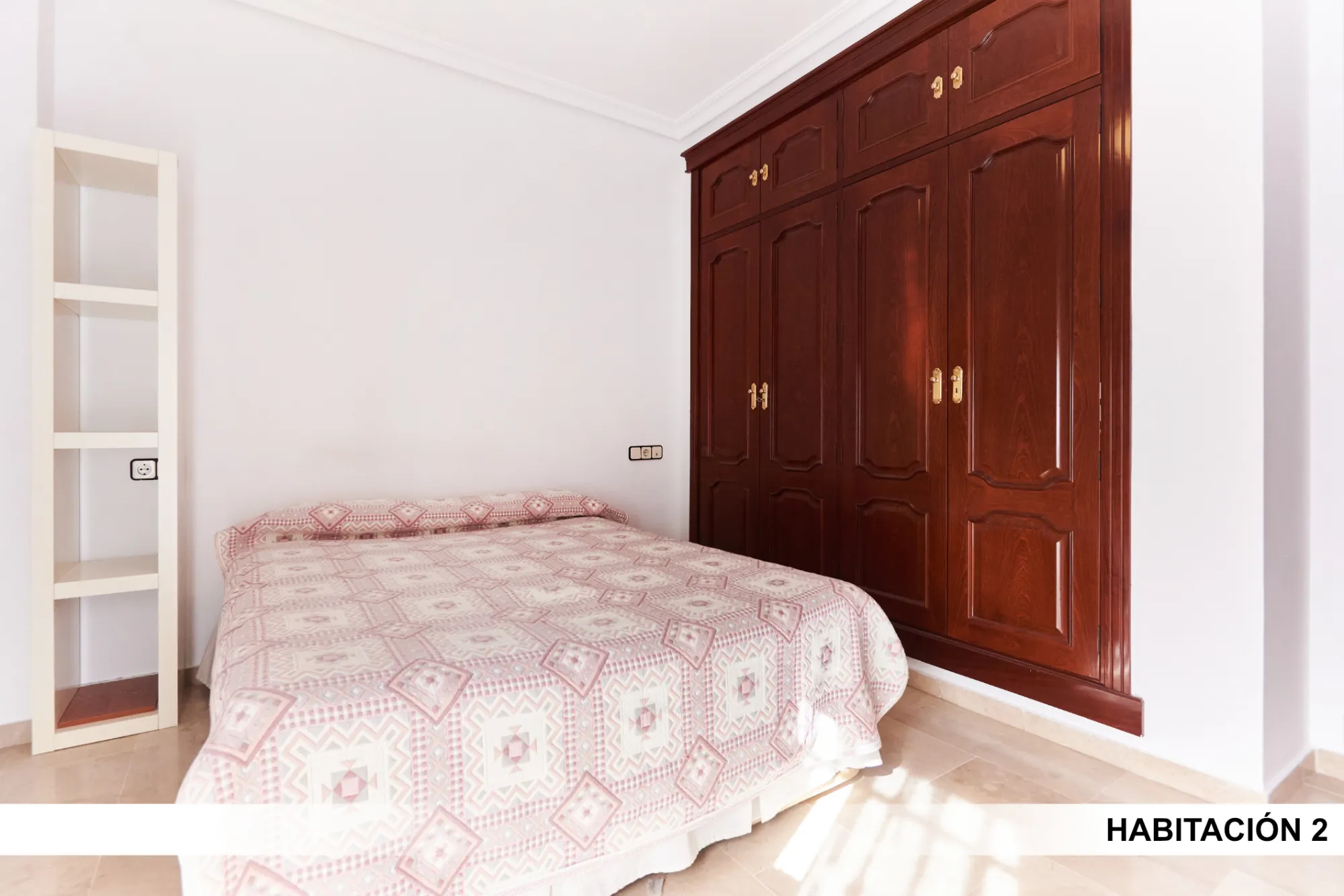 Shared Room in Seville photo 2