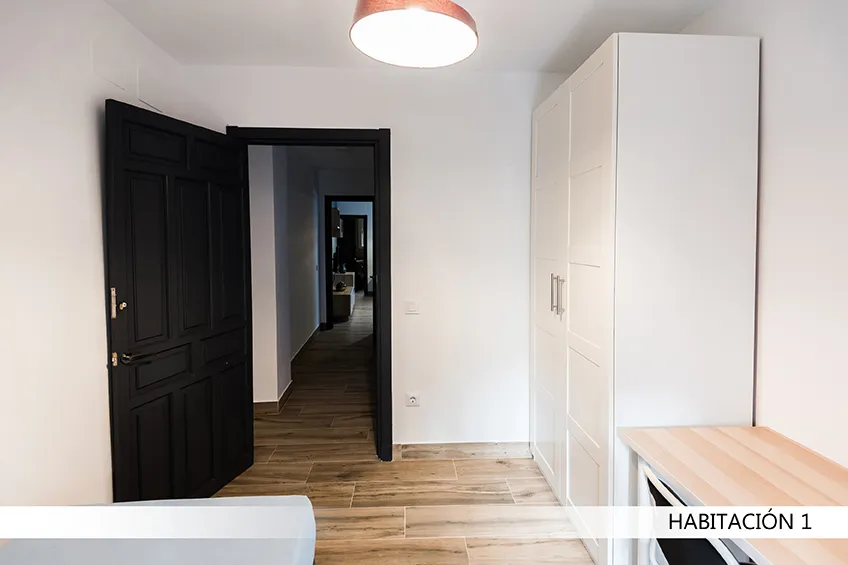 Shared Room in Seville photo 4