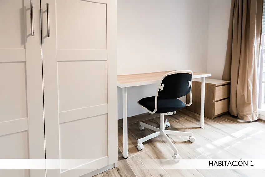 Shared Room in Seville photo 3