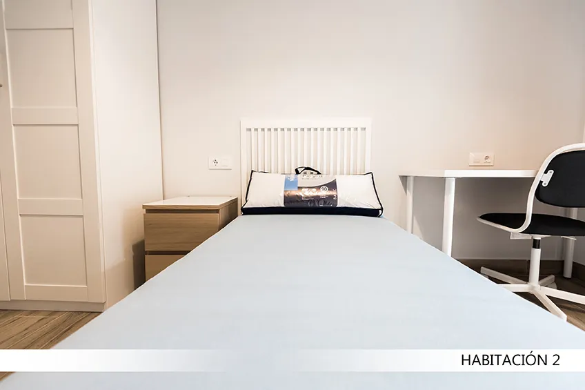 Shared Room in Seville photo 2